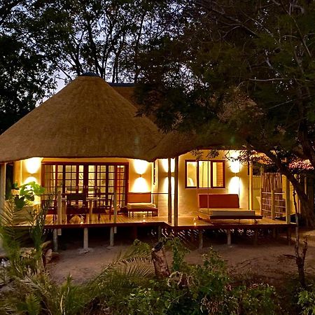 Ndhovu Safari Lodge Mahango Екстер'єр фото