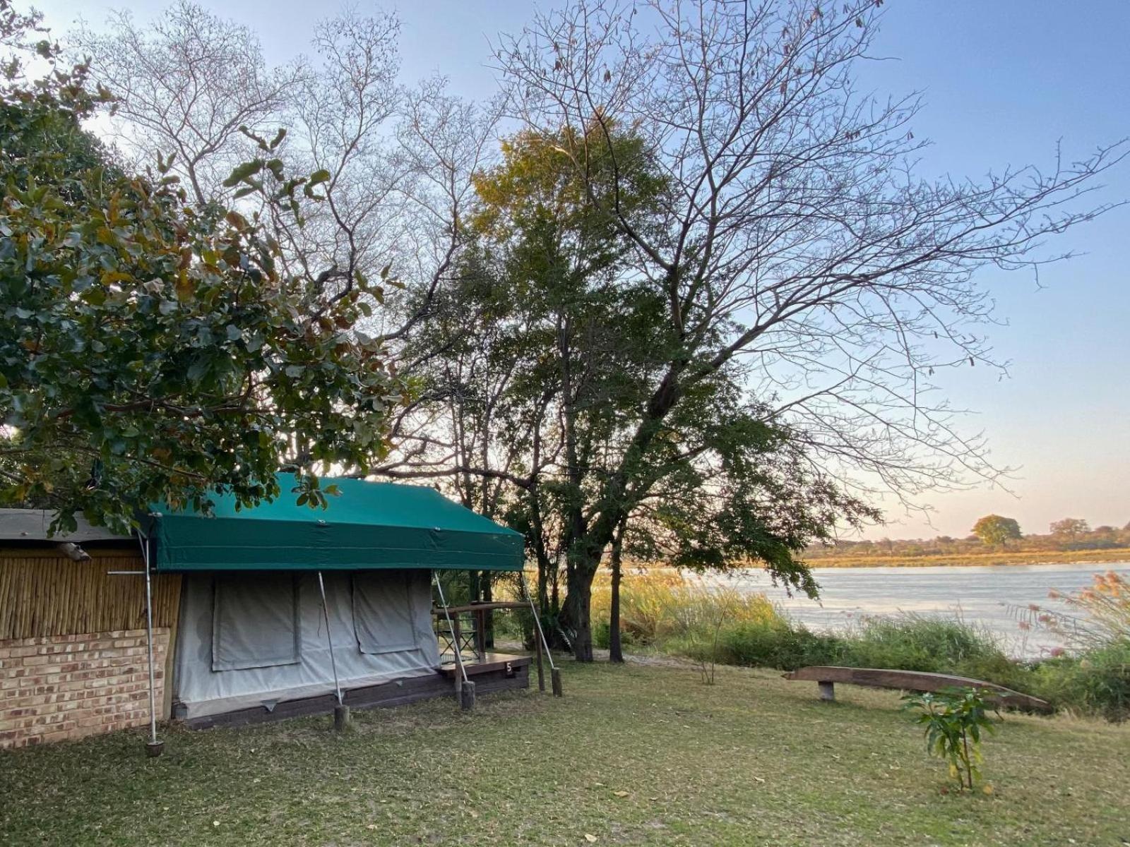 Ndhovu Safari Lodge Mahango Екстер'єр фото